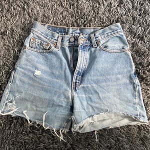 Vintage Levi’s Jean shorts